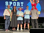 Sport sotto le stelle, premiazione per Davide Rinchi e Alex Albani (salvamento con Centro nuoto Cortona)